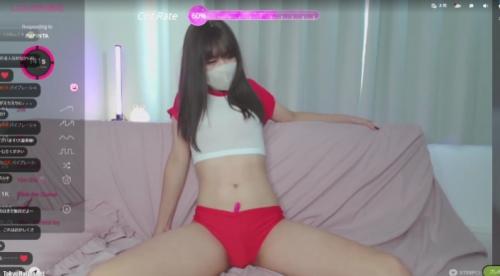 [エロライブチャット]可愛い美乳美少女が乳首をビンビンにしリモートバイブで絶頂痙攣オナニー