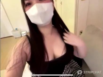 【清楚×爆乳】清楚系美女のギャップがヤバい！ライブチャット生配信[エロライブチャット]