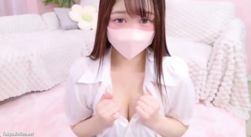 可愛い童顔美乳美少女がワイシャツから谷間を見せエロ配信[エロライブチャット]