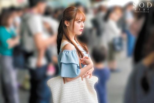 痴漢されるために生まれてきたスレンダー巨乳美少女さん　連日痴漢されまくり、電車で全裸になって中出しセックス調教される