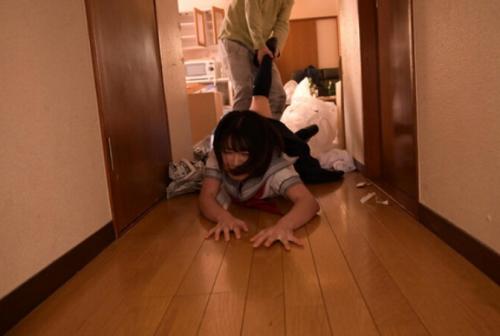 未成熟な甘い匂いをまき散らすロリJKを誘拐レイプ。自宅に引きずり込み強制レイプ。号泣するのもお構いなしにイラマ＆中出し。