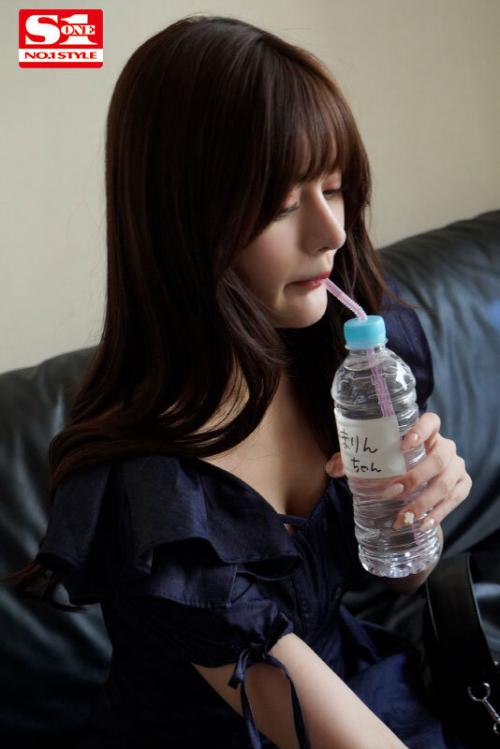 【ひなたまりん】抜群スタイル美女が禁欲と媚薬使い焦らし寸止め淫乱性交でイキ狂いｗ指マンにフェラし我慢できず控室でオナニー