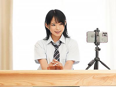 【素人ナンパ】恋人と通話中にバイブで秘部を攻められ耐えきれず純情な女子高生が屈服して過激なセックスを堪能！