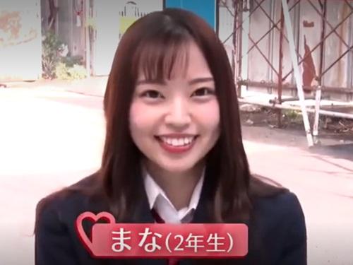 ［マジックミラー号］彼氏とエッチしまっくてるJKカップルの2年生の彼女がシコシコしたりして彼氏のチ〇ポを見抜けるか？