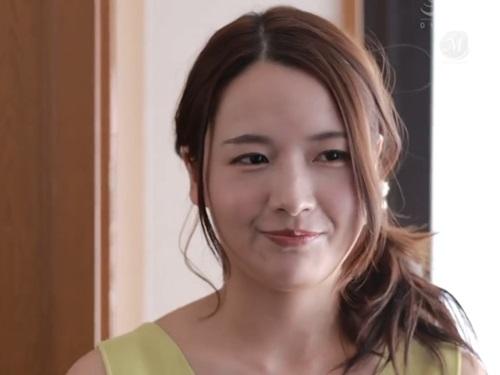［向井藍］童貞の義弟に『一瞬だけ入れさせて』と言われ同情した義姉が受け入れ旦那より大きいチ〇ポでイキまくってしまう
