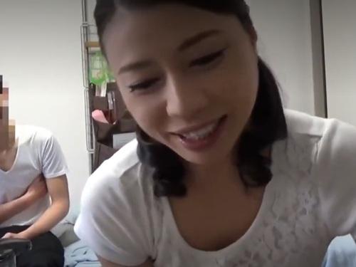 ［おばさんレンタル］独身男の世話をするサービスで来た熟女の色気が漂う人妻の清水さん50歳に中出し