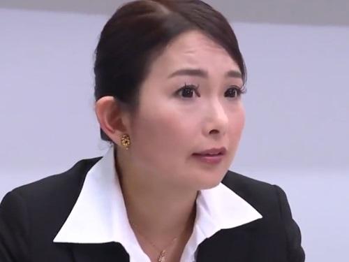 ［一色桃子］美人熟女上司に『会議室に来なさい！』と後輩の男性社員を連れ込み若手チンポを喰いまくる熟女上司