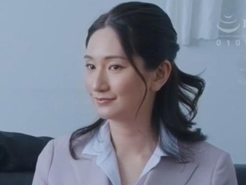 ［木村玲衣］絶倫社長が他社の有能で美人な人妻秘書を会社ごと買収し人妻秘書を会社内でヤリまくる