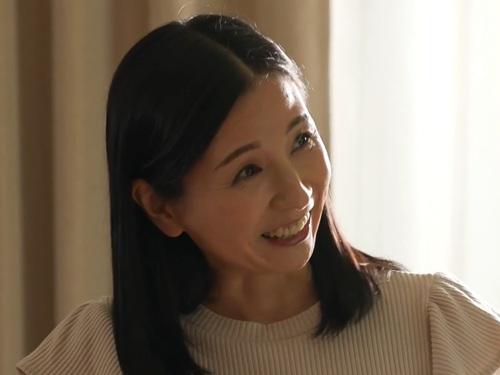 ［月野ゆりね］息子の友達に『お姉さんかと思った』と言われ女のスイッチが入ってしまい息子の友達を母が誘惑してしまう