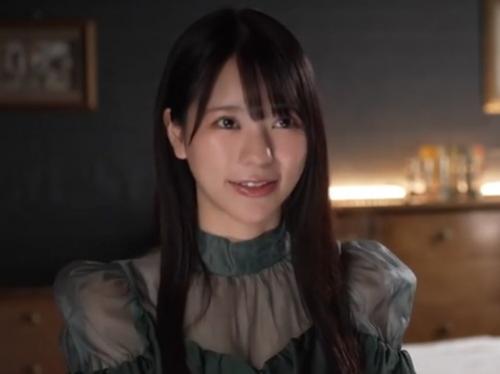 ［浅野こころ］清純でアイドル級の美少女なのに気持ち良い所に自分で当てられる騎乗位が好きと言っちゃう
