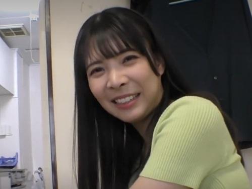 ［おばさんレンタル］独身男の世話をしてくれるサービスで来た肉体関係をもったら全裸で家事をこなしてくれる人妻さきさん28歳