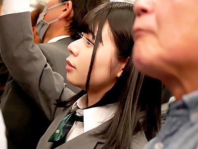 〖女子高生×痴漢〗制服をまとった美少女が電車内での不意打ちに驚きながらも濃厚な愛撫と激しい腰使いで何度もイキまくる青春の一ページ！