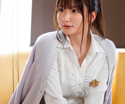 【人妻NTR】『こんな綺麗な体なのに…』バイト先で知り合った爆乳妻と不倫関係に陥ってしまうボク！？【鷲尾めい】