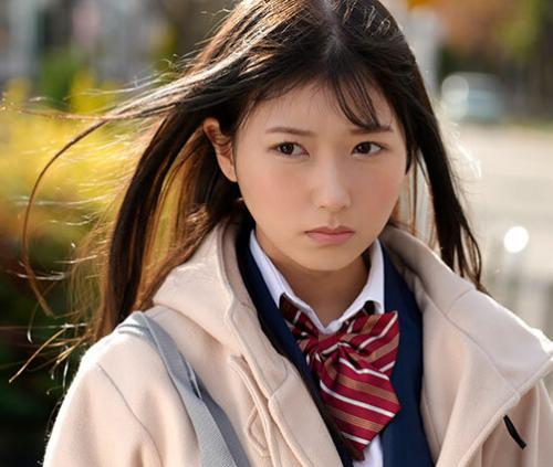 『彼女の妹は人気アイドル？』可愛すぎる美少女に誘惑されたボクは彼女を裏切り、セックスしてしまう最低男！【逢沢みゆ】