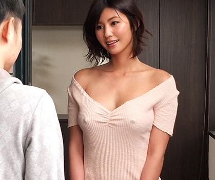 【美乃すずめ】『私の胸を見てたでしょ？』隣の巨乳美女に誘惑されたボク！彼氏持ちの美女にフェラやパイズリをしてもらう？