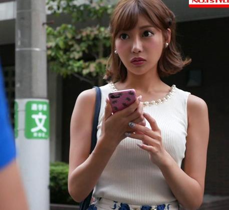 【明日花キララ】『大丈夫だよ！バレないから！』2か月の禁欲で暴走した美女がADを誘惑してしまう？！【盗撮】