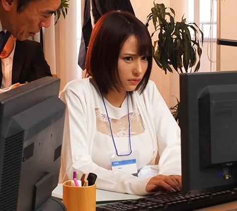 【OLレイプ】『セクハラ上司に社内恋愛がバレた？』泥酔させられた巨乳OLは襲われてしまった！！【伊藤舞雪】