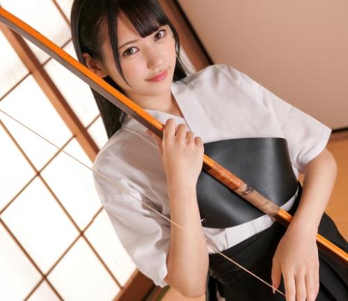 【八掛うみ】『もっと集中するんだぞ！』黒髪美少女がエッチに特訓？色んなスポコスで汗だくになっちゃう！？【エロ動画】