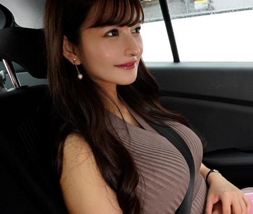 『噂のヌキ有り派遣型リフレ店にガチ潜入？』長身巨乳の美女『ひなたまりん』が素人男性とセックスしちゃいました！！