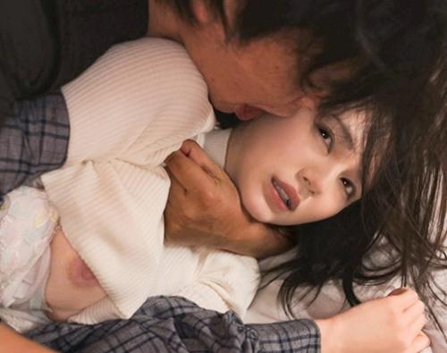【美少女レイプ】『万引きしたの知ってるんだよ？ww』大嫌いなコンビニの先輩に犯されてしまう巨乳バイト！！【涼森れむ】
