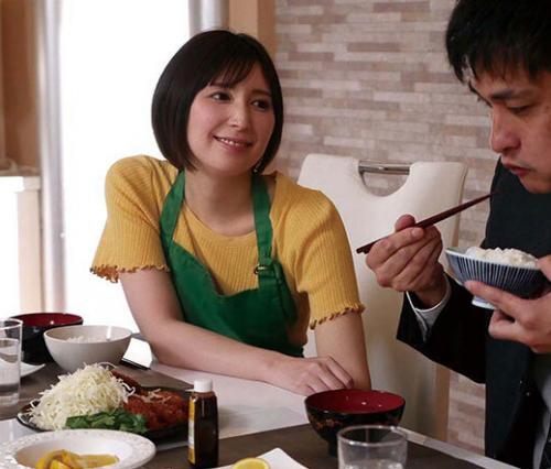 【ヌードモデルNTR】『夫がEDで悩んでいる？』夫婦で撮影するはずが上司とカメラマンの罠にハマる美人妻！！