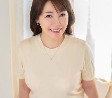 【ＡＶデビュー】『夫とのセックスに冷めてきた？』45歳の巨乳妻が夫と子供に最初で衝撃のデビュー！？【若槻めぐみ】