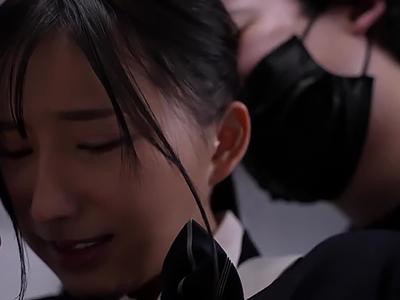 〔女子高生×中出し〕Hカップの女子高生が無人駅で本物の強姦に遭い巨大なペニスで激しく中出しされ続ける