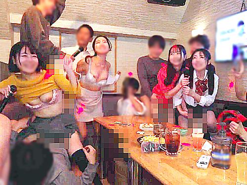 「会員様なら挿れ放題です♥」起死回生に挿れ放題システムを導入したカラオケBOXは歌ってハメて歌声と喘ぎ声が入り乱れている♥