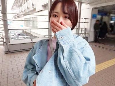＜ハメ撮り・NTR＞清楚系なのにSEXが凄かった人妻（27）中出し後も欲しがるパイパン淫乱妻をハメまくり！【素人/企画】