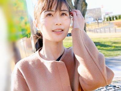 ＜人妻＞人見知りなアラフォー熟女が離婚覚悟のAV出演！細身貧乳ボディがエロい！ガードガチガチの素人妻が生々しいハメ撮り