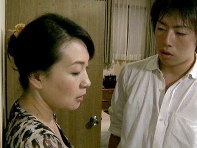 ＜ヘンリー塚本＞「おばさん、一発ヤらせろ！」不倫をネタに義母を脅す息子！亭主以外の男と味わう不貞のオルガズム【人妻熟女】