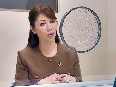 ＜熟女＞勝訴のためにアナルと完熟ボディを駆使するクズ女弁護士！裁判中におもちゃでオナニーにふける痴女おばさん【翔田千里】