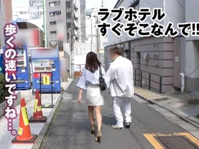 ＜三十路＞現役ホテルウーマンをナンパ！乳輪デカめの美熟女がむちゃぶり軟派男とM全開のハメ撮りH【企画】