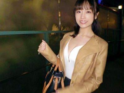 ＜人妻＞清楚に見えて浮気常習犯の淫乱主婦！巨乳輪もセックスもヒワイだったヤリマン妻がオイル玩具プレイで絶叫！