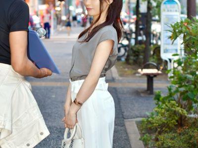 ＜人妻＞麻布十番でナンパした34歳細身熟女さん　SEX欲を溜め込んでいた三十路セレブの剛毛ま●こに中出し♥♡【素人/企画】