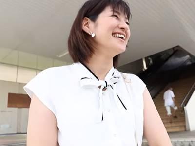 ＜素人＞人の良さそうな三十路人妻！長い巨根を嬉しそうにおしゃぶり！清楚な剛毛地方妻が生々しい不貞行為【ハメ撮り】