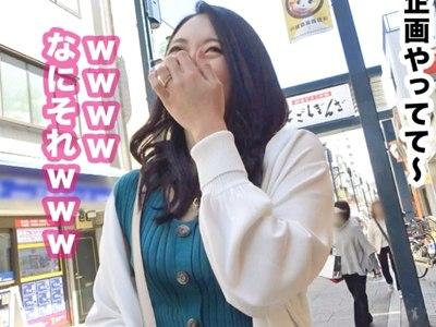 街角ナンパで欲求不満な人妻覚醒！27歳 専業主婦 くびれ淫尻のパイパン妻に追撃ピストン！生々しい浮気セックス【素人/企画】