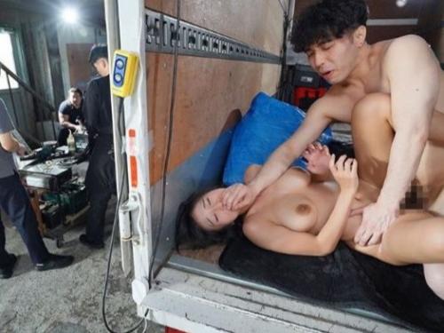 【人妻レイプ】旦那の事業が倒産して田舎の倉庫で働き始めたエロ爆乳妻…前科持ちの若者たちに無理やり鬼畜な連続中出しレイプ