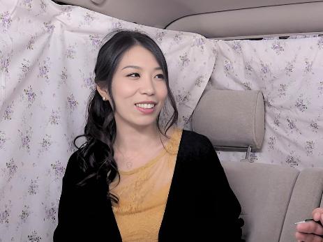 【熟女ナンパ】清楚美人で上品な三十路美熟女奥さんに声掛けてセクハラ質問！欲求不満を聞き出して不倫交渉でホテルお持ち帰り
