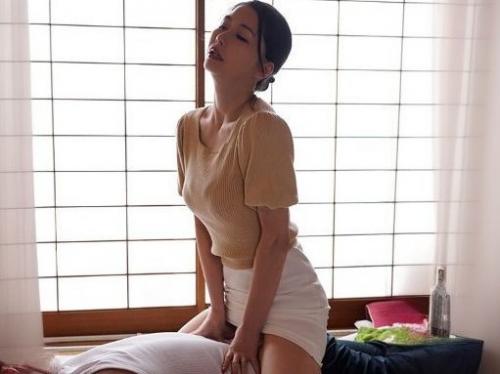 【人妻レイプ】浮気がバレてクビになり実家を追い出された叔父が泊まりに来て…媚薬を盛られて無理やり近親相姦で犯される奥さん