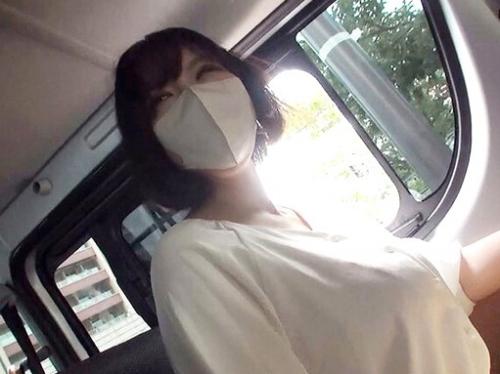 【本物人妻】Kカップおっぱいで4児を育てる39歳美熟女お母さん…多忙で欲求不満な美魔女おばさんが男優テクで潮吹きお漏らし
