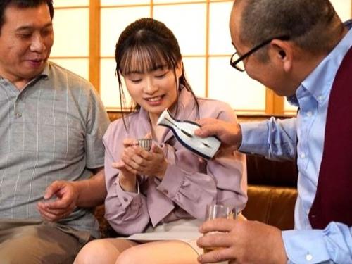 【人妻レイプ】半ば強引に呼ばれた町内会の集まりで媚薬投与された奥さん…輪姦されてイキ潮お漏らし失禁して寝取られ不倫堕ち