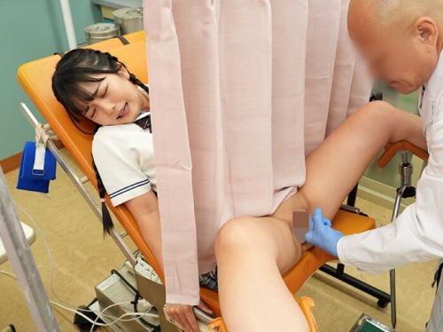【JKレイプ】自宅往診中や産婦人科にやってきた性の知識が疎いひよこ女子を狙う鬼畜医者…抵抗出来ず言いなりで中出しレイプ