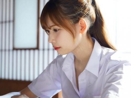【人妻レイプ】家出同然で飛び出した家に出戻って迎えてくれたのは兄に嫁いだ幼馴染で…無理やり襲って近親相姦で強引に生中出し