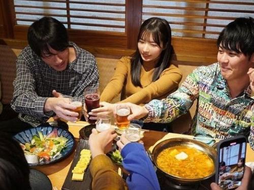 【輪姦サークル】田舎から出て来た新入生の美少女が初めてのサークル飲み会へ…騙されて肉便器扱いで中出しレイプされる美人JD
