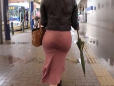 【人妻熟女】Gカップ豊満でドMな39歳美熟女奥さんと待ち合わせ…ムチムチ巨尻を披露して欲情する淫乱でM女な美人妻