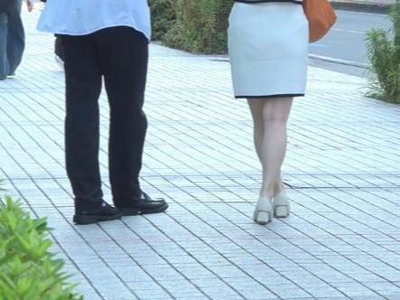 【熟女ナンパ】色気と気品漂うエロ巨乳な35才美熟女奥さんにエッチなインタビュー！欲求不満を聞き出して不倫中出しで痙攣絶頂