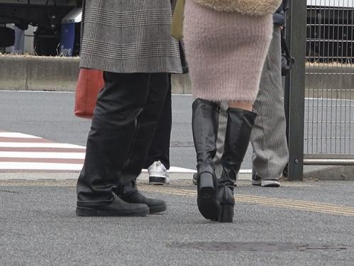 【人妻ナンパ】色気と気品溢れる34才美熟女奥さんにエッチなインタビュー！性欲持て余した子持ちママを発情させて不倫中出しH