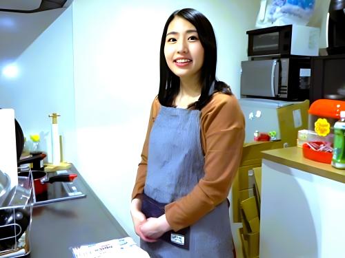 「もっとしてぇ～～いいぃ～出してぇ～」この普通の清楚な人妻が自宅で他人のおチンチンで喘ぎ中出しまでイキ狂う＜人妻中出し＞