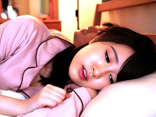 『旦那は知らない…』旦那とレスで悶々としてた美人嫁は義父の絶倫肉棒で子宮を突かれいつの間にか自ら腰を動かしていた